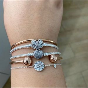 Pandora Moments Sparkling Heart Clasp Snake Chain sterling silver Bracelet 6.7